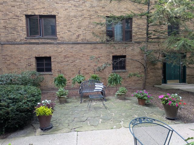 1535 Monroe Avenue 2, River Forest, IL 60305