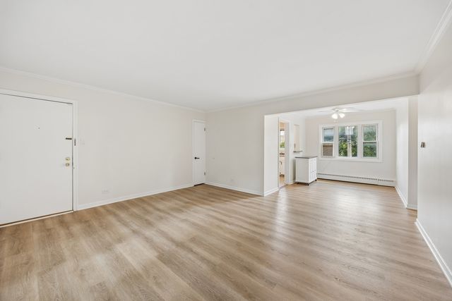 1535 Monroe Avenue 2, River Forest, IL 60305