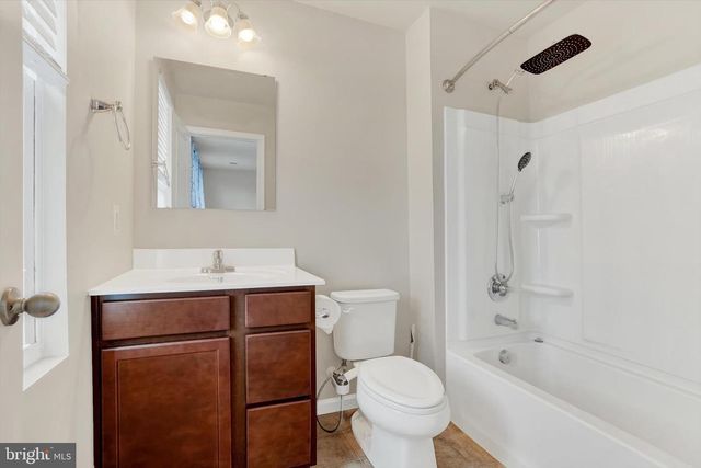 3410 SUMMER DR, Dover, PA 17315