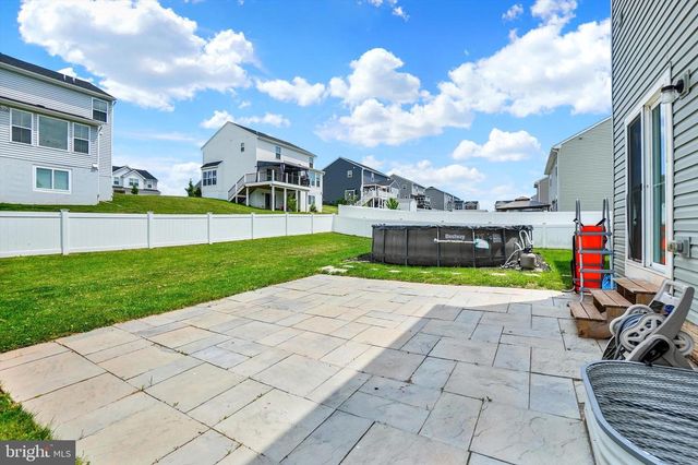 3410 SUMMER DR, Dover, PA 17315