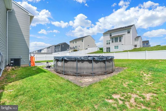 3410 SUMMER DR, Dover, PA 17315