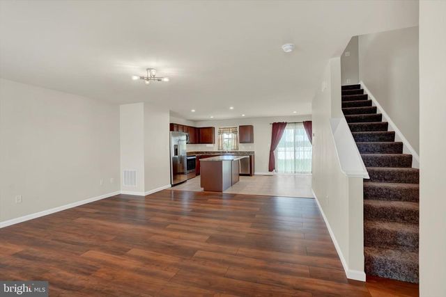 3410 SUMMER DR, Dover, PA 17315