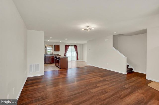 3410 SUMMER DR, Dover, PA 17315