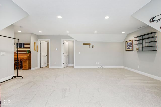 2895 Twain Drive, Carmel, IN 46033