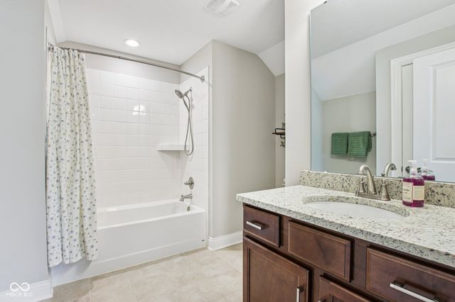 2895 Twain Drive, Carmel, IN 46033