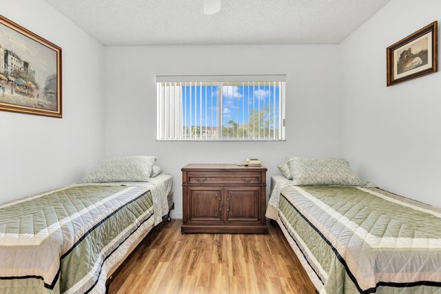 6850 Royal Palm Boulevard 212, Margate, FL 33063