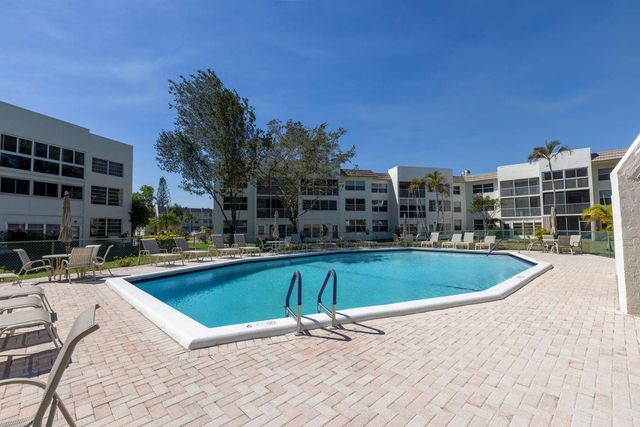 6850 Royal Palm Boulevard 212, Margate, FL 33063