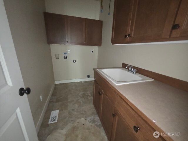 8011 134th Street Ct E, Puyallup, WA 98373