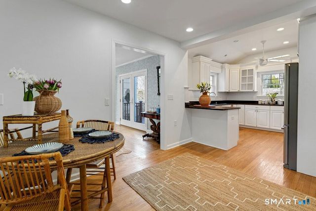 25 Devon Road, Darien, CT 06820