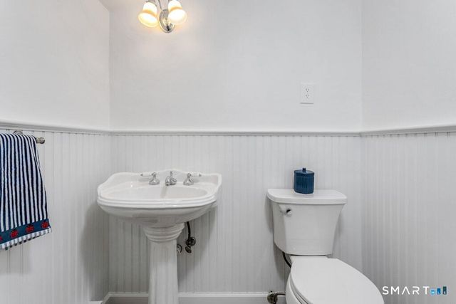 25 Devon Road, Darien, CT 06820