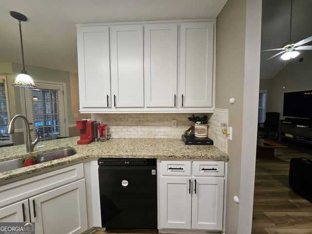 45 Riverside Walk, Sharpsburg, GA 30277