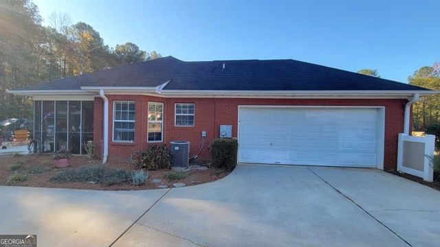 45 Riverside Walk, Sharpsburg, GA 30277