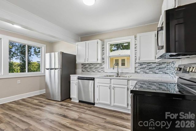 408 E Park Avenue, Gastonia, NC 28054