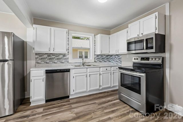 408 E Park Avenue, Gastonia, NC 28054