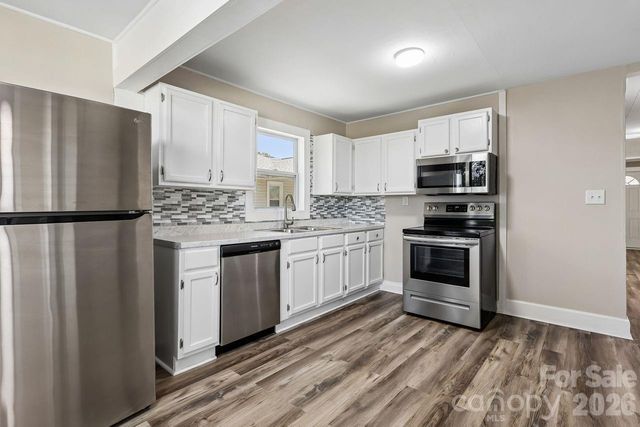 408 E Park Avenue, Gastonia, NC 28054