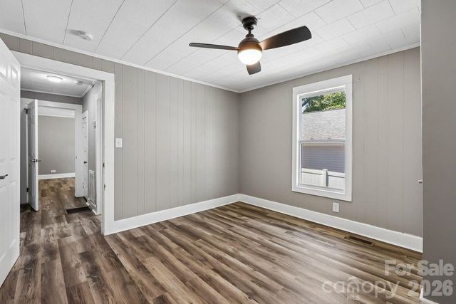 408 E Park Avenue, Gastonia, NC 28054