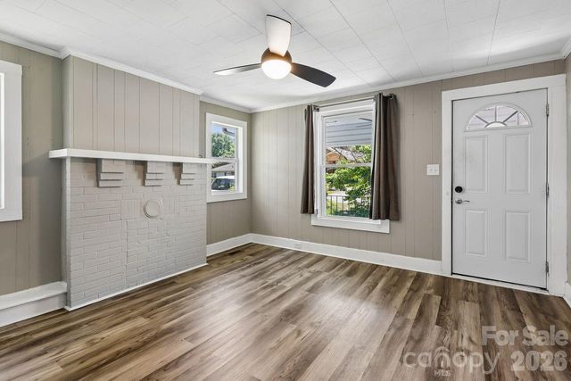 408 E Park Avenue, Gastonia, NC 28054
