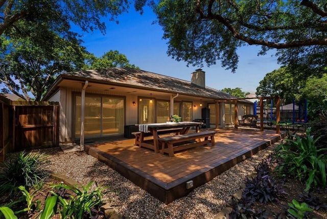 1626 Lake Bluff Drive, Seabrook, TX 77586
