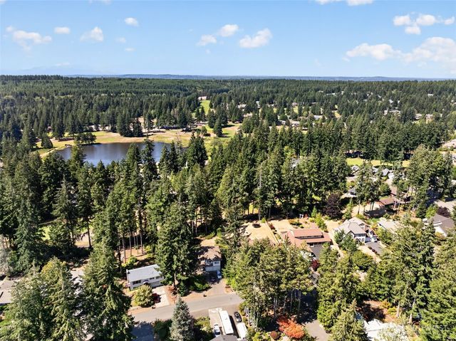 141 E Allynview Drive, Allyn, WA 98524