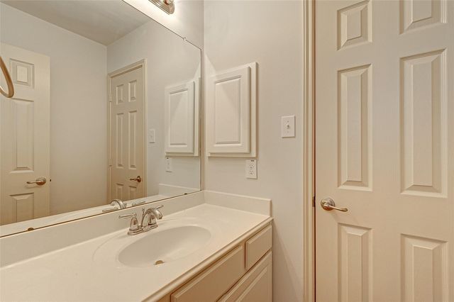 79 W Lasting Spring Circle, Spring, TX 77389
