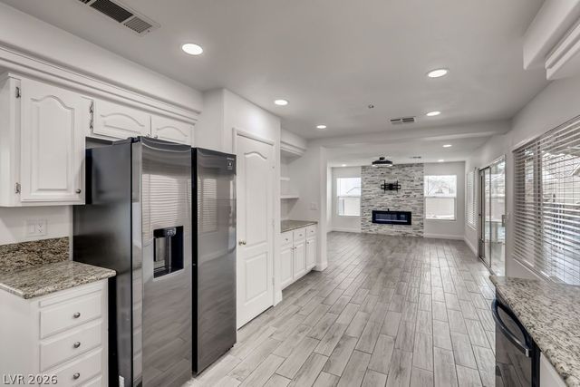 1601 Vespertina Court, Las Vegas, NV 89128