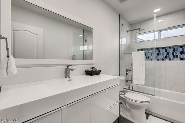 1601 Vespertina Court, Las Vegas, NV 89128