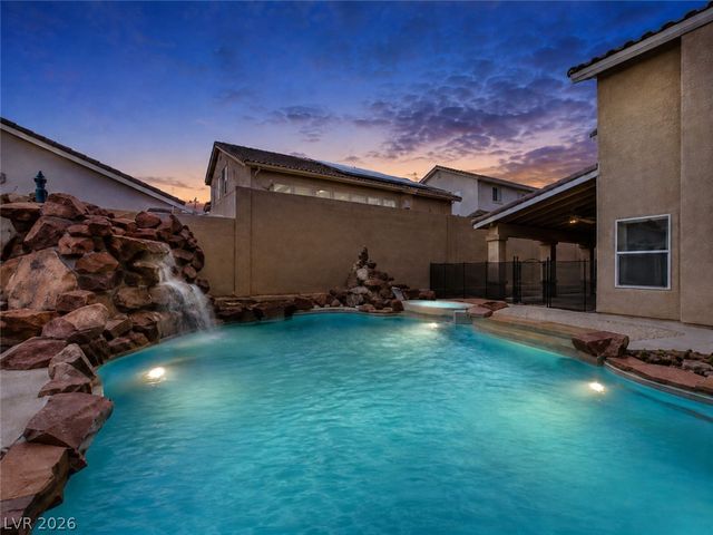1601 Vespertina Court, Las Vegas, NV 89128