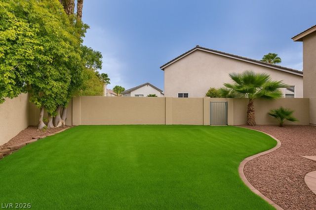 1601 Vespertina Court, Las Vegas, NV 89128