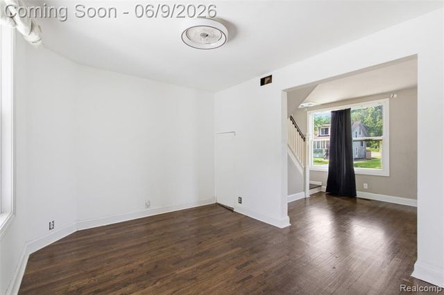 21934 Linwood Avenue, Eastpointe, MI 48021