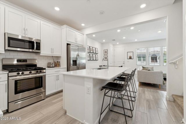 4077 S SABRINA Drive 30, Chandler, AZ 85248