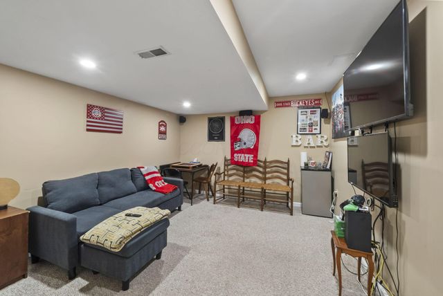 8567 Old Field Birch Drive, Blacklick, OH 43004