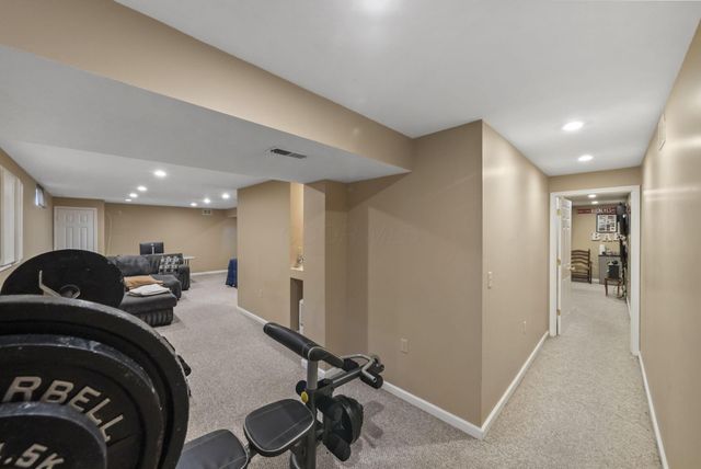 8567 Old Field Birch Drive, Blacklick, OH 43004