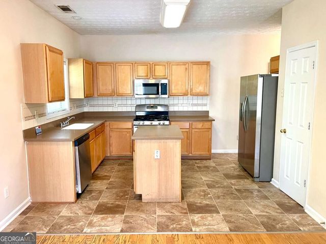 960 Millrace Way, Sugar Hill, GA 30518