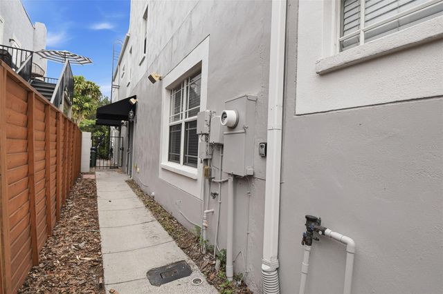 211 S WESTLAND AVENUE 1, Tampa, FL 33606