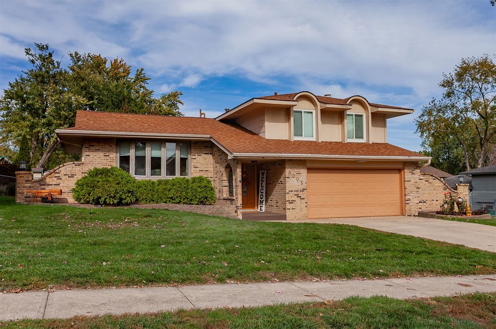 8005 Airline Avenue, Urbandale, IA 50322