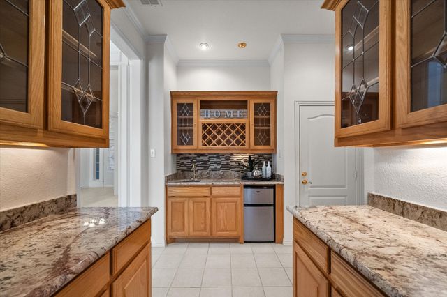 1013 Brook Arbor Drive, Mansfield, TX 76063