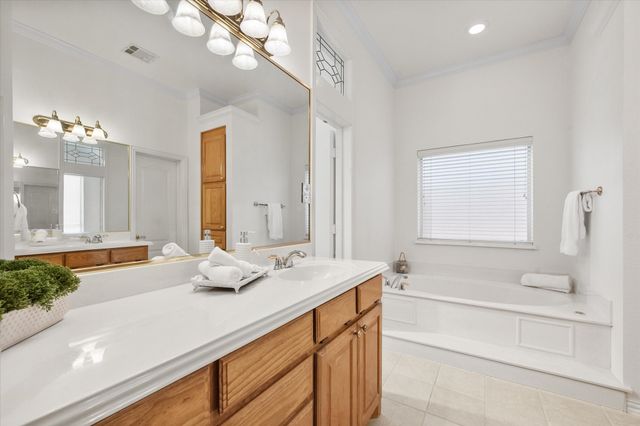 1013 Brook Arbor Drive, Mansfield, TX 76063