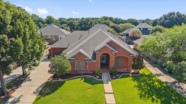 1013 Brook Arbor Drive, Mansfield, TX 76063