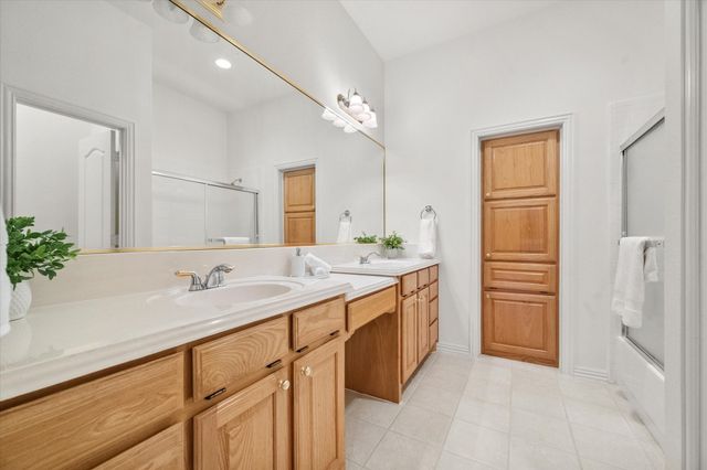 1013 Brook Arbor Drive, Mansfield, TX 76063
