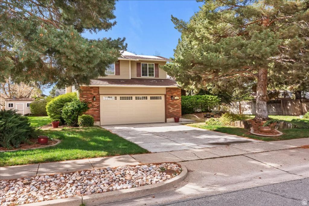 2172 E 2050 N, Layton, UT 84040