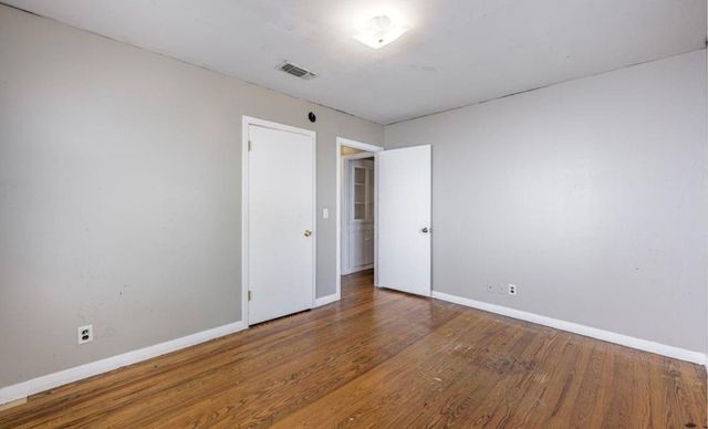242 W Fannin, La Grange, TX 78945