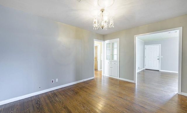 242 W Fannin, La Grange, TX 78945