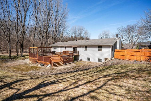 4106 Cardinal LANE, La Crosse, WI 54601