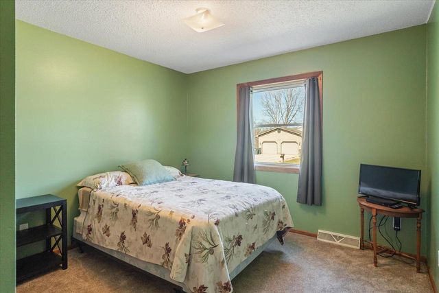 4106 Cardinal LANE, La Crosse, WI 54601