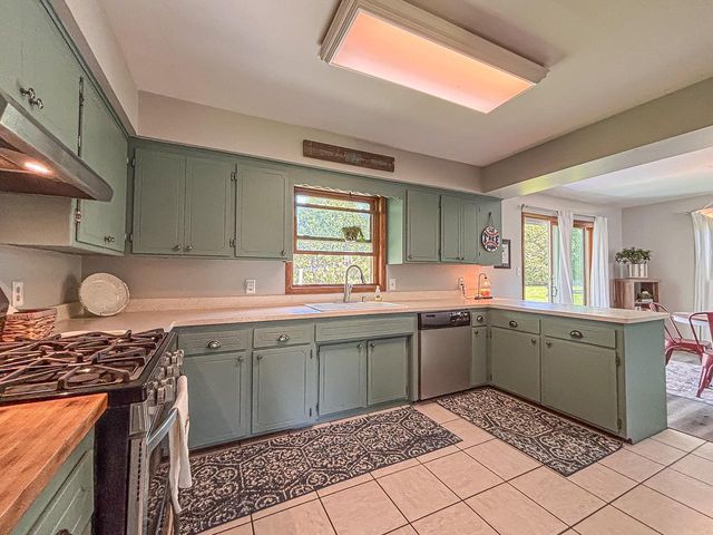 797 Circle DRIVE, Hustisford, WI 53034
