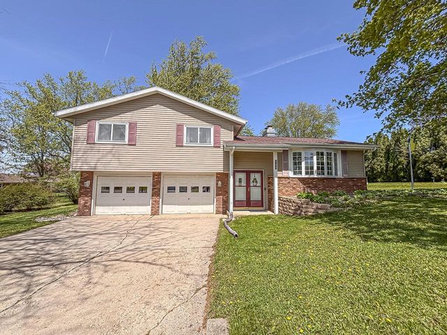 797 Circle DRIVE, Hustisford, WI 53034