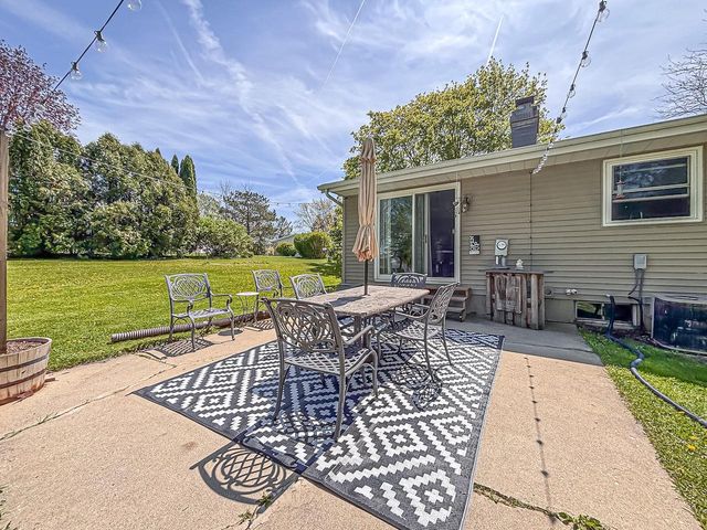 797 Circle DRIVE, Hustisford, WI 53034