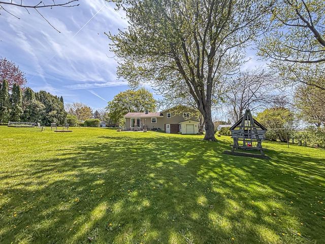 797 Circle DRIVE, Hustisford, WI 53034
