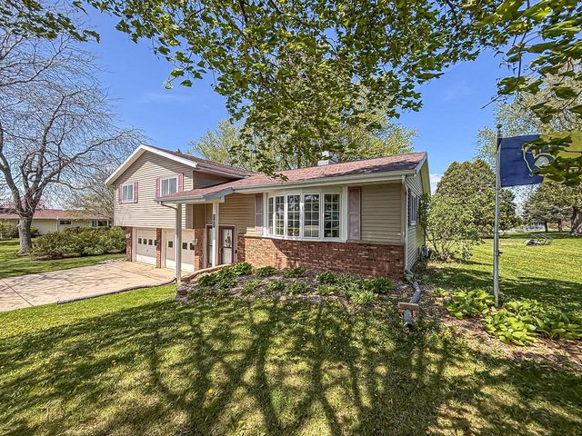 797 Circle DRIVE, Hustisford, WI 53034