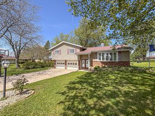 797 Circle DRIVE, Hustisford, WI 53034